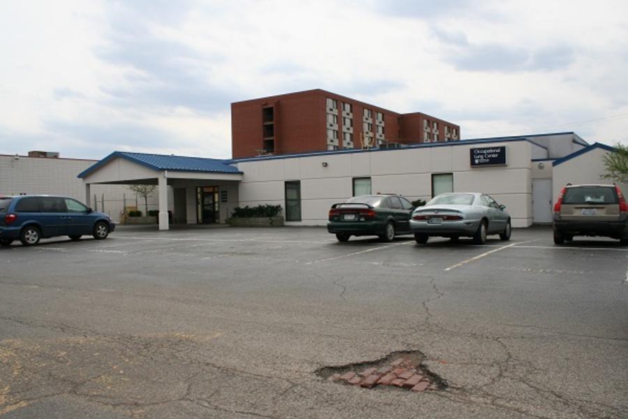 Exterior of CAMC Occupational Lung Center